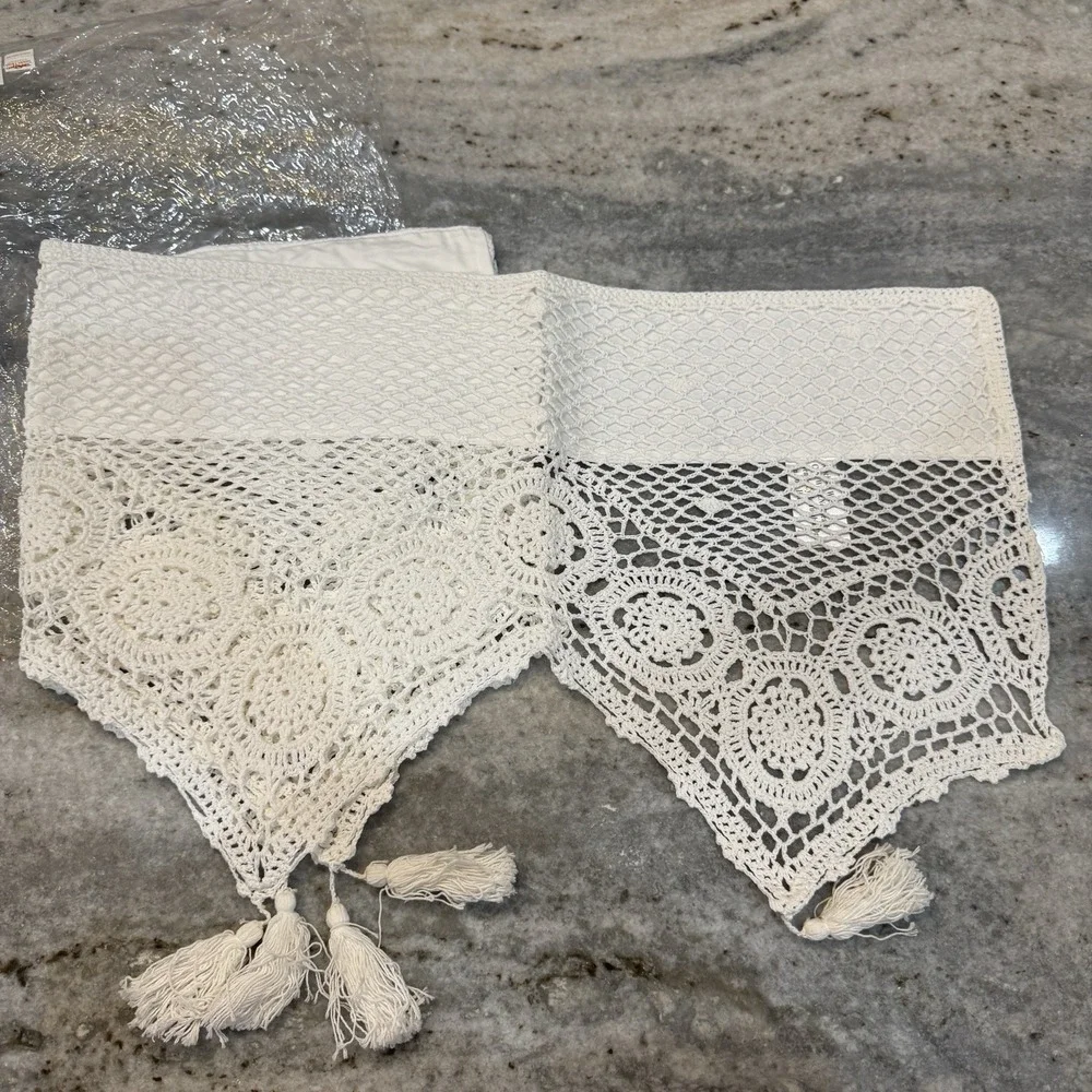 NEW VTG Lace Crochet Valence Curtain Tassel 58